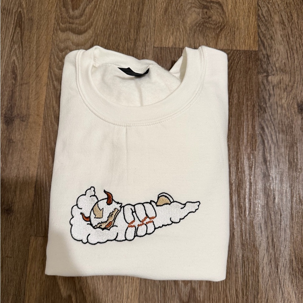 Appa white sweatshirt